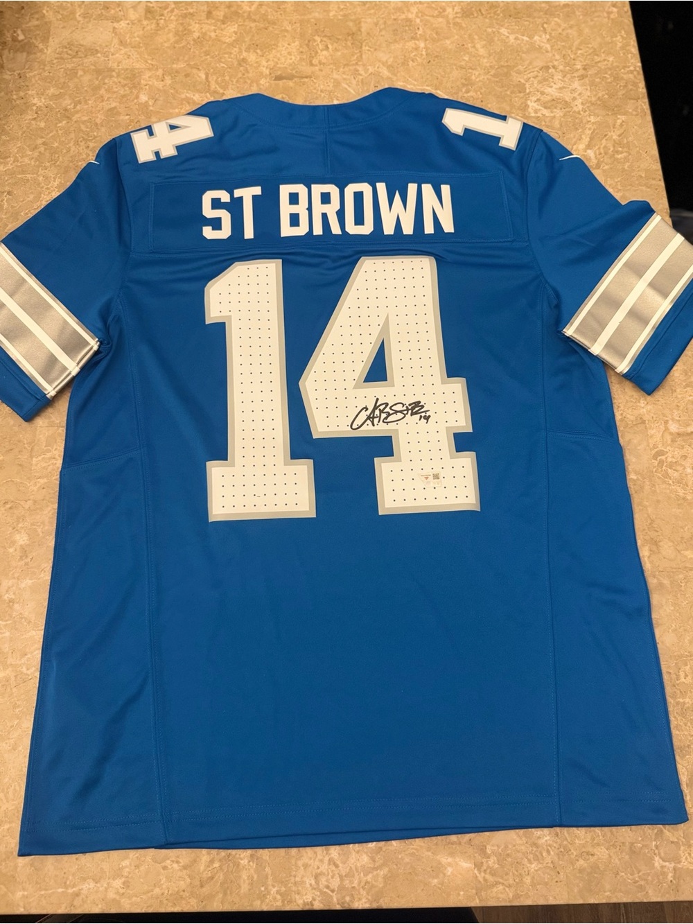 Limited Edition Hand Autographed Amon-Ra St. Brown Lions Official Playing Jersey - Picture 4 of 8